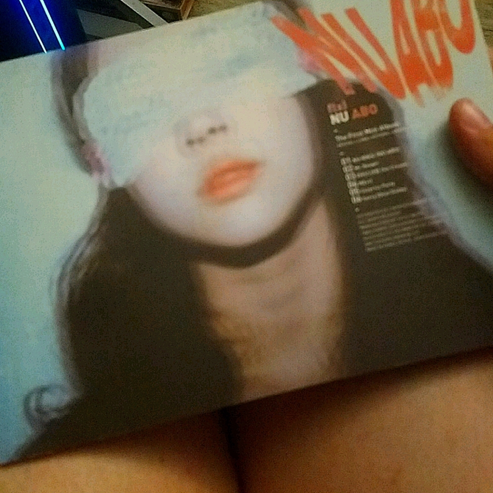 F(x) Nu Abo mini album (BOOKLET ART ONLY)